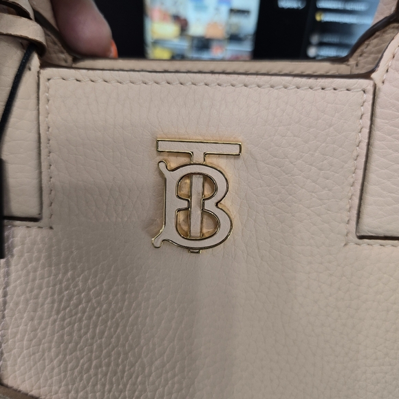 Burberry Tote Dust Pink Brand New - Picture 5 of 5